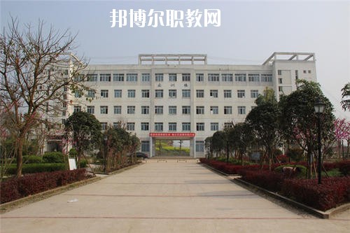 遂寧安居職業(yè)高級中學校2020年報名條件、招生要求、招生對象