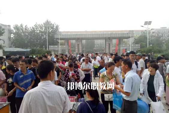 青縣職業(yè)技術(shù)教育中心2020年報(bào)名條件、招生要求、招生對象