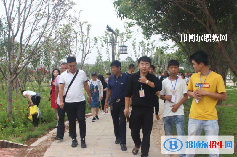 中國共產(chǎn)主義青年團(tuán)河南省團(tuán)校2021年報(bào)名條件、招生要求、招生對(duì)象