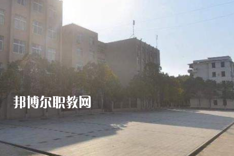 黃岡實(shí)驗技工學(xué)校3