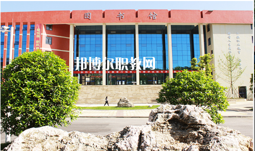 貴州應(yīng)用技術(shù)職業(yè)學(xué)院(中職部)2020年報名條件、招生要求、招生對象