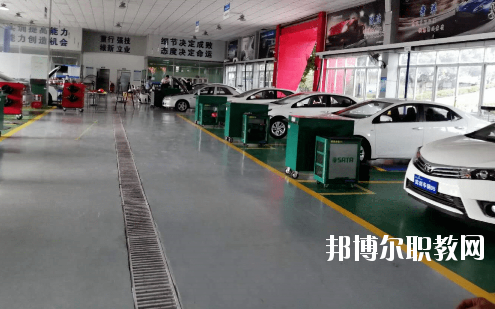 廣東2020年中專汽修學(xué)?？梢钥即髮? width=