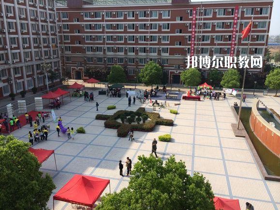 鄭州市財經(jīng)學(xué)校2021年報名條件、招生要求、招生對象