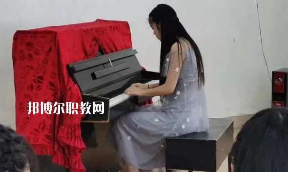 梅州五洲學(xué)校2020年學(xué)費(fèi)、收費(fèi)多少