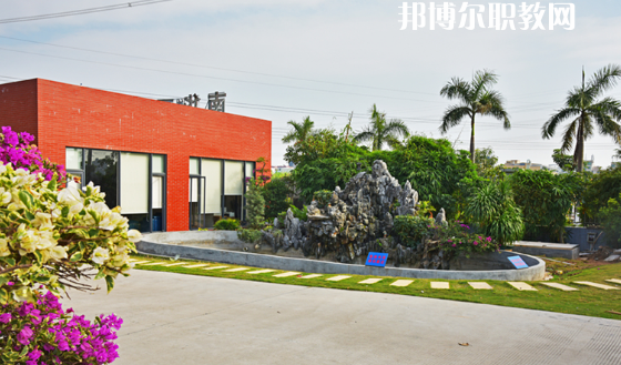 東莞南華職業(yè)技術(shù)學(xué)校2020年報(bào)名條件、招生要求、招生對(duì)象