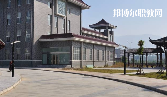 安徽黃梅戲藝術(shù)職業(yè)學(xué)院(中專部)2021年報(bào)名條件、招生要求、招生對(duì)象