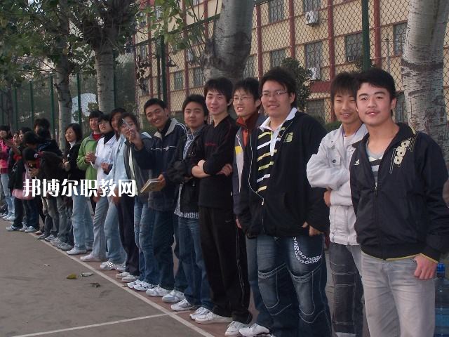 濮陽市油田職業(yè)中等專業(yè)學(xué)校怎么樣、好不好