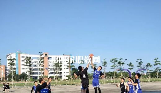 汕頭潮陽區(qū)職業(yè)技術(shù)學校網(wǎng)站網(wǎng)址 