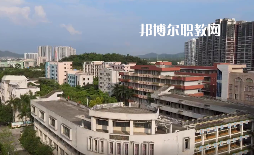 鶴山職業(yè)技術(shù)學(xué)校2021年學(xué)費、收費多少