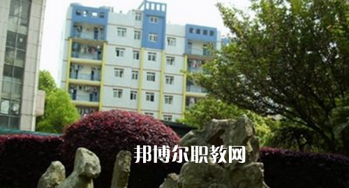 都勻市中等職業(yè)技術(shù)學(xué)校2021年報(bào)名條件、招生要求、招生對(duì)象