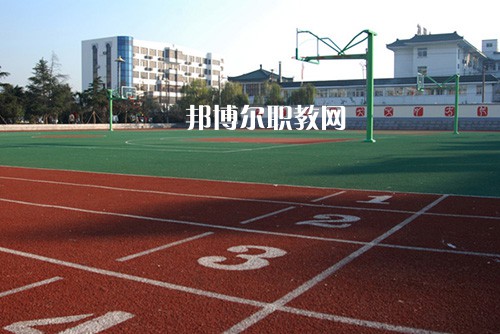 揚(yáng)州生活科技學(xué)校怎么樣、好不好
