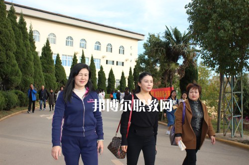 勐?？h職業(yè)高級(jí)中學(xué)網(wǎng)站網(wǎng)址