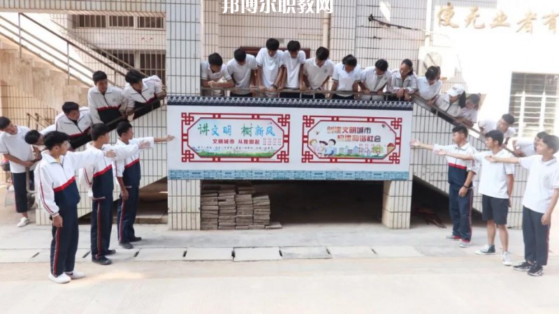 景洪職業(yè)高級(jí)中學(xué)2021年報(bào)名條件、招生要求、招生對(duì)象