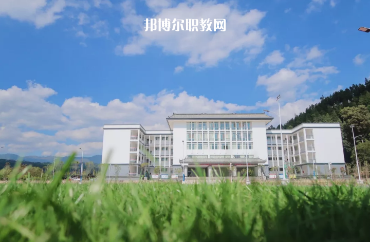澄江縣職業(yè)高級中學(xué)2021年報(bào)名條件、招生要求、招生對象