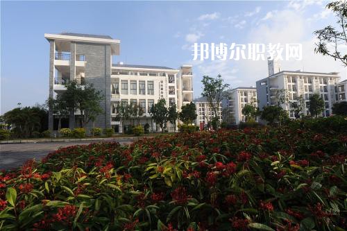 普洱農(nóng)業(yè)學校2021年報名條件、招生要求、招生對象