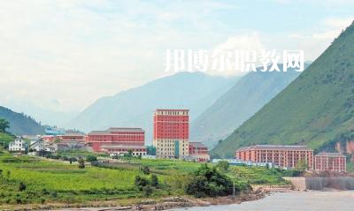 怒江州民族中等專(zhuān)業(yè)學(xué)校怎么樣、好不好