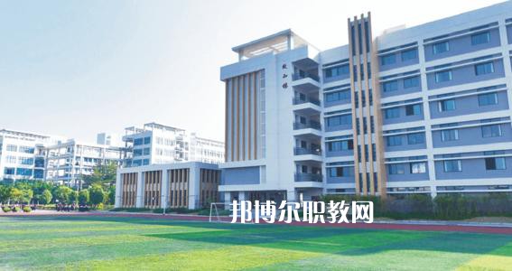  秦皇島市燕?？萍悸殬I(yè)學(xué)校2022年招生辦聯(lián)系電話