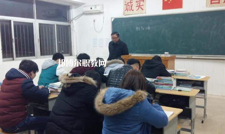 泰州市體育運動學(xué)校2022年報名條件、招生要求、招生對象