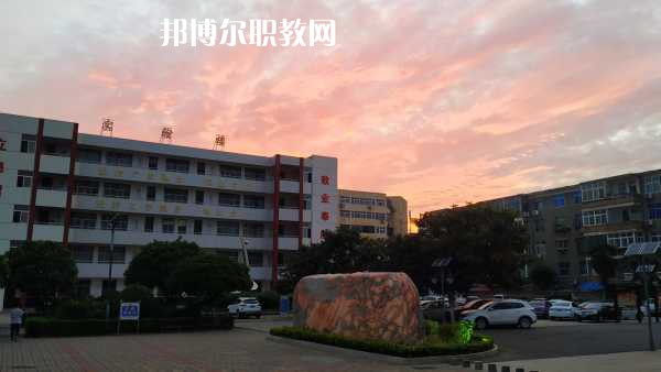 重慶巫山師范學(xué)校2022年報(bào)名條件、招生要求、招生對(duì)象 