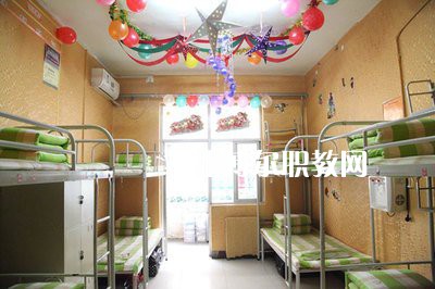 敦煌藝術(shù)旅游中等專(zhuān)業(yè)學(xué)校2022年宿舍條件