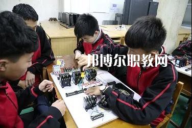 咸陽(yáng)中鐵工程職業(yè)技術(shù)學(xué)校2022年報(bào)名條件、招生要求、招生對(duì)象