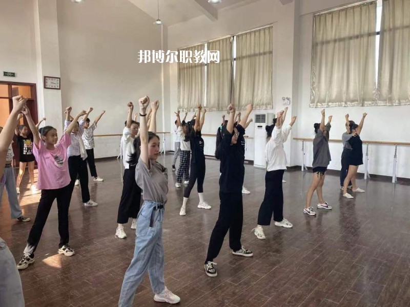 無(wú)錫文化藝術(shù)學(xué)校2022年報(bào)名條件、招生要求、招生對(duì)象