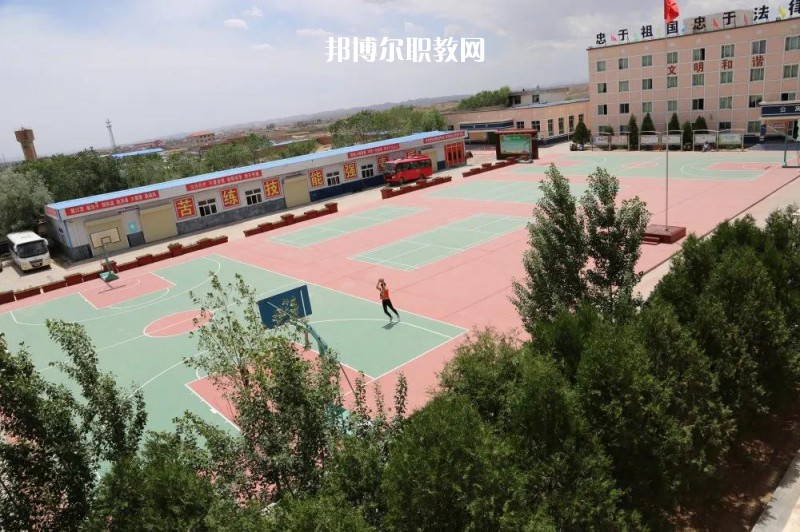 甘肅秦隴技工學(xué)校2022年學(xué)費(fèi)、收費(fèi)多少