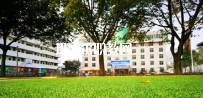 德陽(yáng)應(yīng)用技術(shù)職業(yè)學(xué)校2022年報(bào)名條件、招生要求、招生對(duì)象