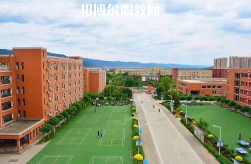 重慶松溉中等職業(yè)技術(shù)學(xué)校2022年報(bào)名條件、招生對(duì)象