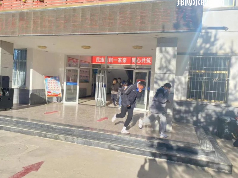 嘉峪關(guān)體育運(yùn)動(dòng)學(xué)校2022年學(xué)費(fèi)、收費(fèi)多少