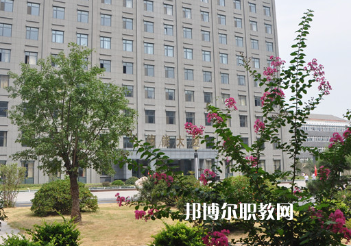 徐州機(jī)電技師學(xué)院2022年報(bào)名條件、招生要求、招生對(duì)象