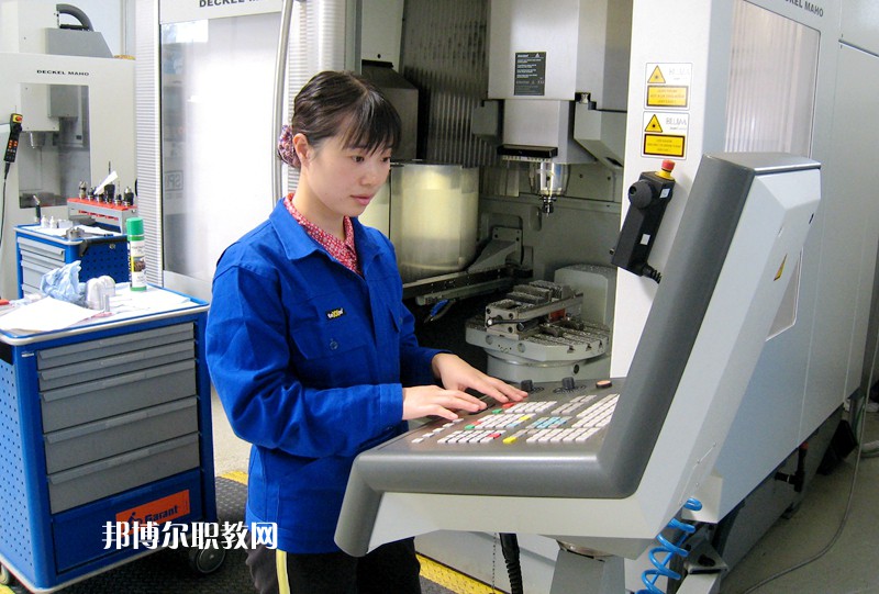 石家莊新世紀(jì)中等專業(yè)學(xué)校2022年報(bào)名條件、招生要求、招生對(duì)象