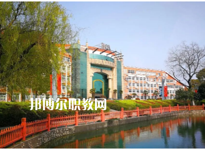 常州藝術(shù)高等職業(yè)學(xué)校2022年招生辦聯(lián)系電話(huà)