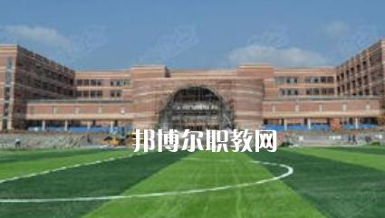 遵義航天工業(yè)學(xué)校2022年學(xué)費(fèi)、收費(fèi)多少