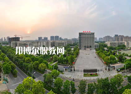 江蘇海安中等專業(yè)學(xué)校2022年報(bào)名條件、招生要求、招生對(duì)象