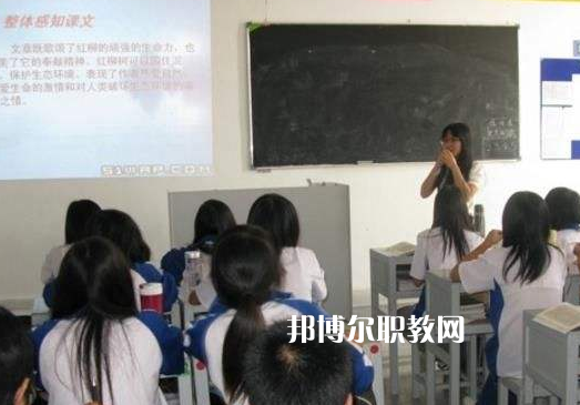 汕頭中博職業(yè)技術(shù)學(xué)校2022年報名條件、招生要求、招生對象