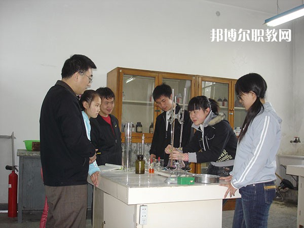 秦皇島市職業(yè)技術(shù)學(xué)校2022年學(xué)費、收費多少
