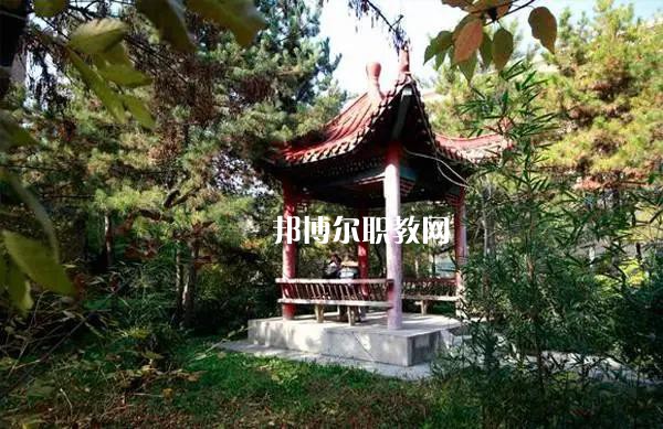 平?jīng)鰩煼秾W(xué)校2022年學(xué)費(fèi)、收費(fèi)多少