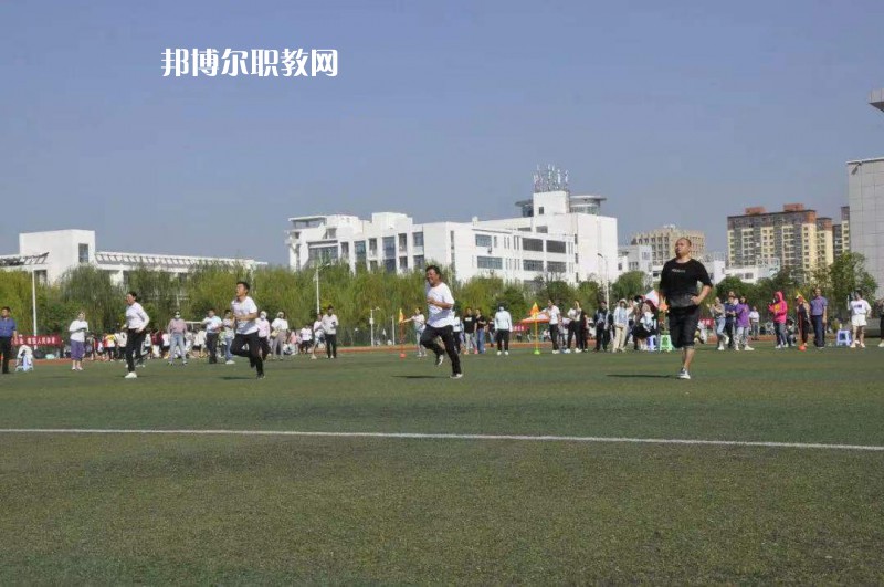 江蘇省淮陰商業(yè)學校2022年報名條件、招生要求、招生對象
