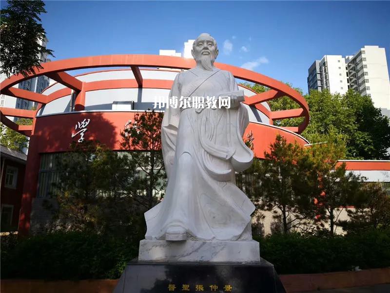 天水衛(wèi)生學(xué)校2022年報(bào)名條件、招生要求、招生對(duì)象