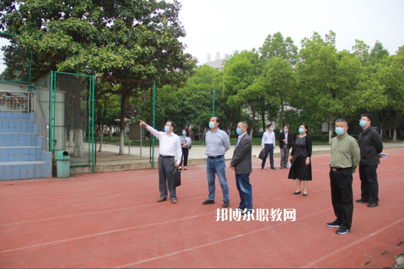 安徽公路工程技工學(xué)校2022年報名條件、招生要求、招生對象