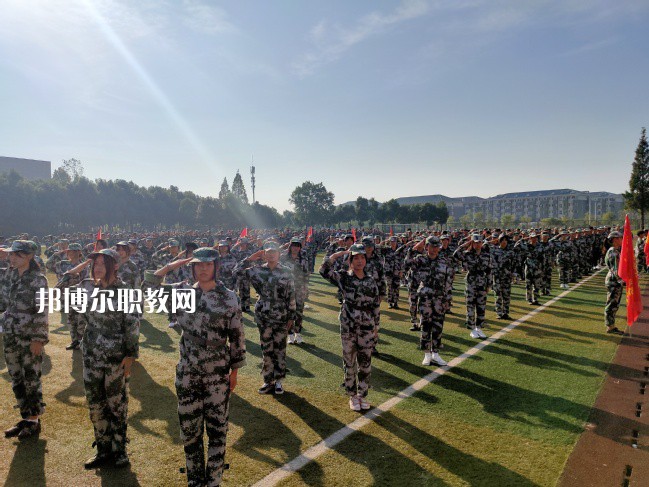六安市職業(yè)學(xué)校(中專部)2022年報(bào)名條件、招生要求、招生對(duì)象
