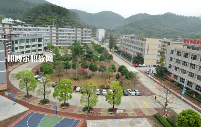 廣州市增城衛(wèi)生職業(yè)技術(shù)學(xué)校2022年報(bào)名條件、招生要求、招生對(duì)象