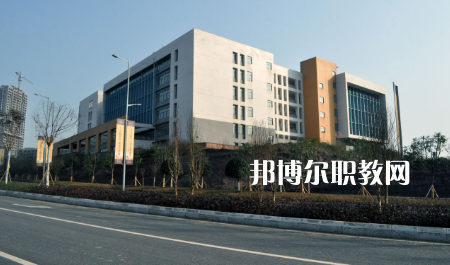重慶建材技工學(xué)校2022年報(bào)名條件、招生要求、招生對(duì)象