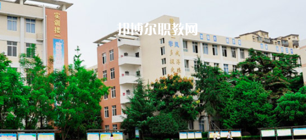 華坪縣職業(yè)高級中學(xué)2022年招生對象、招生條件、報名條件
