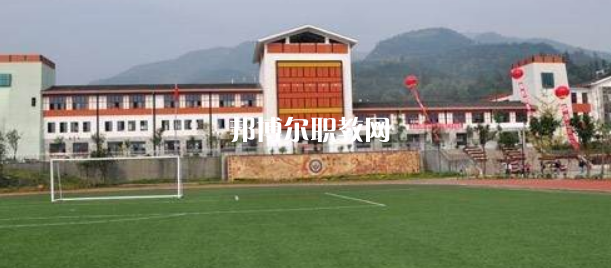 阿壩衛(wèi)生學(xué)校2022年報(bào)名條件、招生要求、招生對(duì)象