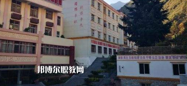 威州民族師范學(xué)校2022年報(bào)名條件、招生要求、招生對(duì)象