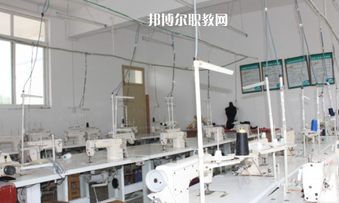 貞豐縣職業(yè)技術(shù)學(xué)校2022年報(bào)名條件、招生要求、招生對(duì)象