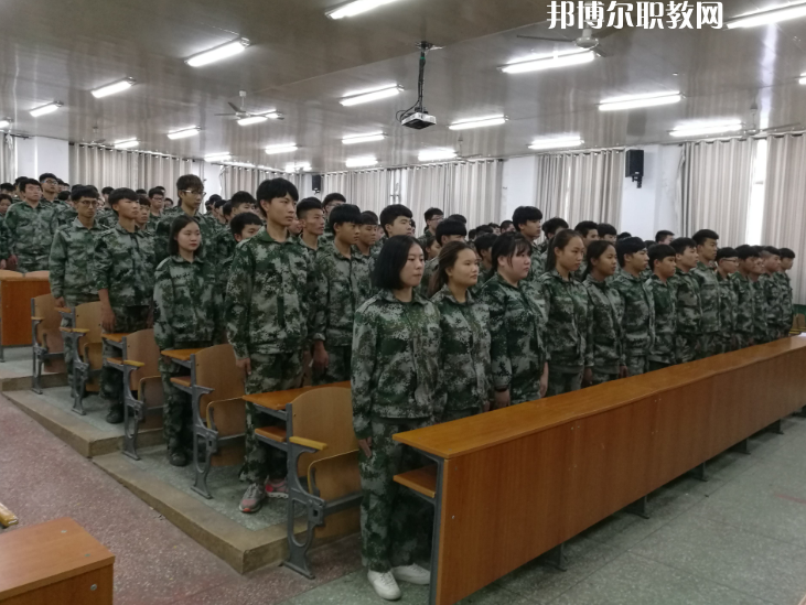 河北軌道交通中等專業(yè)學(xué)校2022年報(bào)名條件、招生要求、招生對象