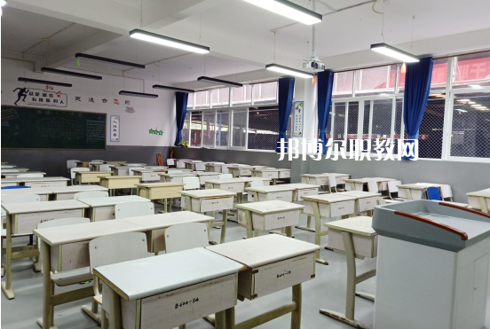文山文武職業(yè)學(xué)校2022年報名條件、招生要求、招生對象